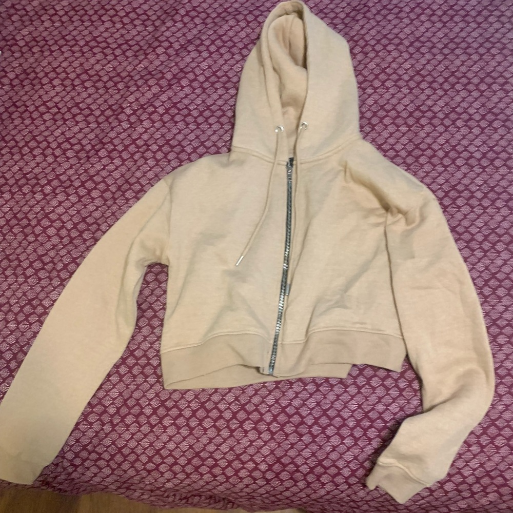 Cropped hoodie jacket!